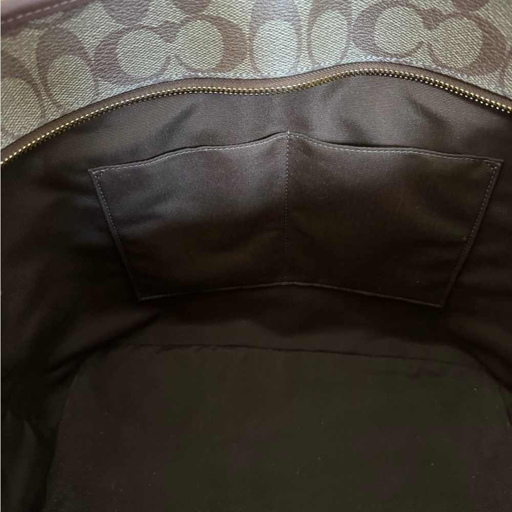 Coach Ashton Tote in Signature Canvas (style number CN328) - Picture 4 of 9